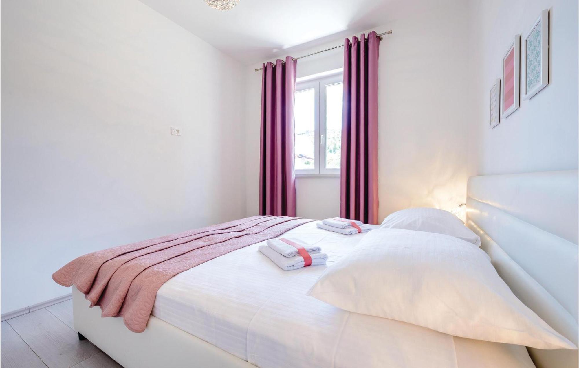 Amazing Apartment In Cavtat With House Sea View Екстер'єр фото