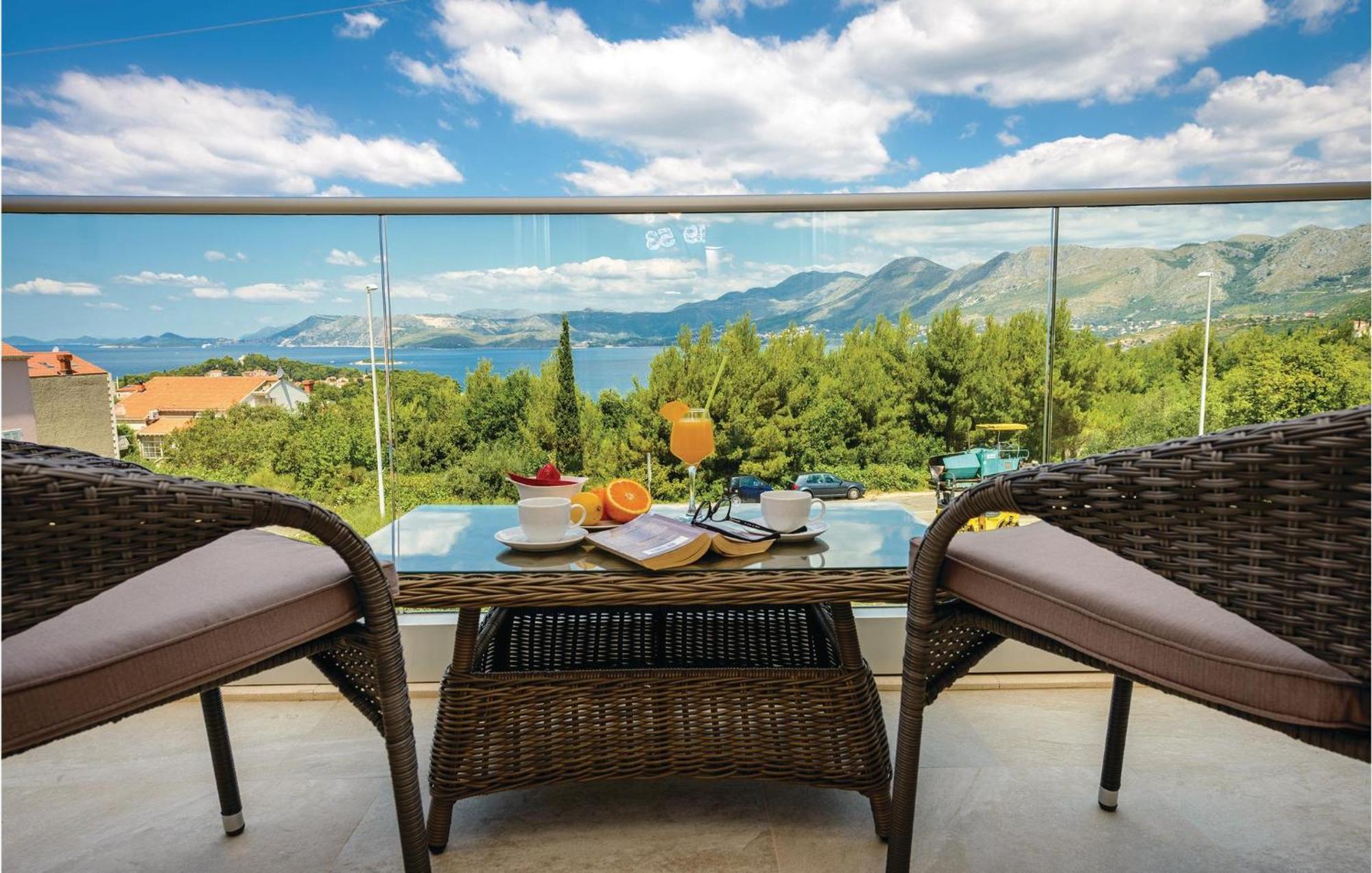 Amazing Apartment In Cavtat With House Sea View Екстер'єр фото